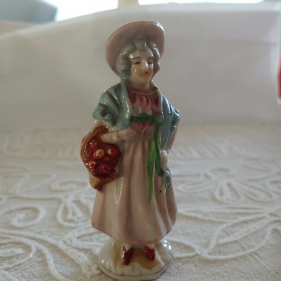 Rare Vintage Colonial Couple Porcelain Figurines Occupied Japan Germany( 2 ) - Picture 5 of 8